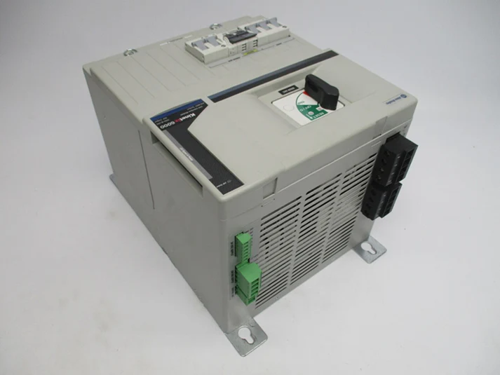 Новый модуль оси Allen Bradley 2094-BL75S