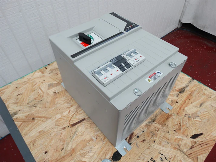 Новый модуль оси Allen Bradley 2094-BL50S