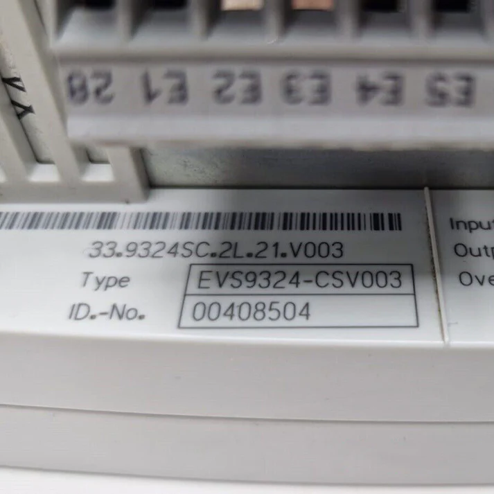 Высокопроизводительный многоосевой сервопривод Lenze EVS9324-CSV003.