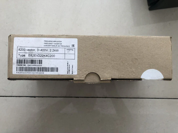 Высокопроизводительный многоосевой сервопривод Lenze E82EV222_4C200.