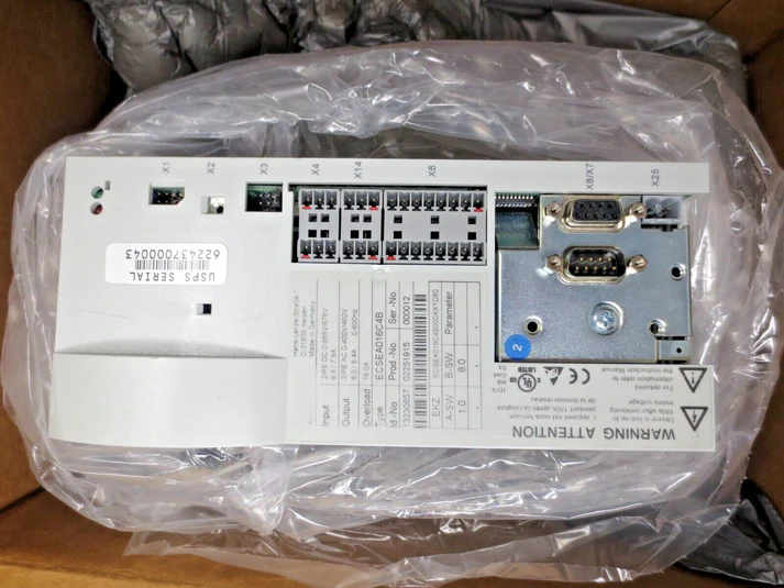 Высокопроизводительный многоосевой сервопривод Lenze ECSEA016C4B.