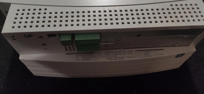 Высокопроизводительный многоосевой сервопривод Lenze EVF8246-E-V921.