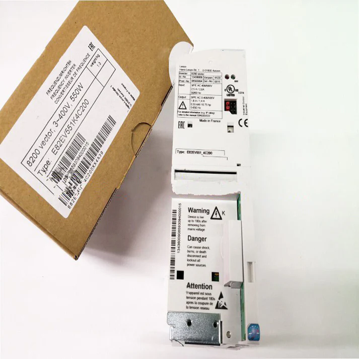 Высокопроизводительный многоосевой сервопривод Lenze E82EV551_4C200.