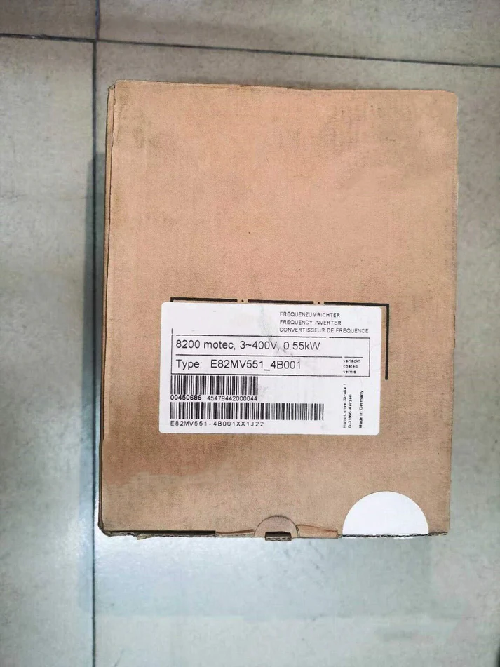 Высокопроизводительный многоосевой сервопривод Lenze E82MV551_4B001.