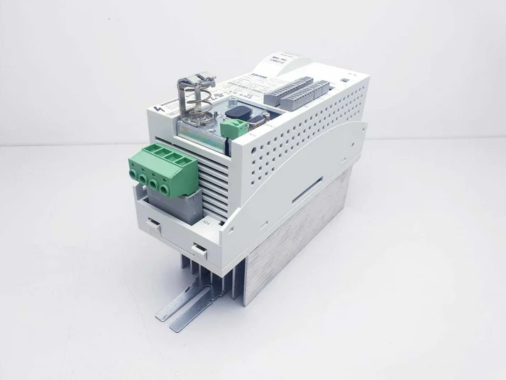 Высокопроизводительный многоосевой сервопривод Lenze ECSDA008C4B.