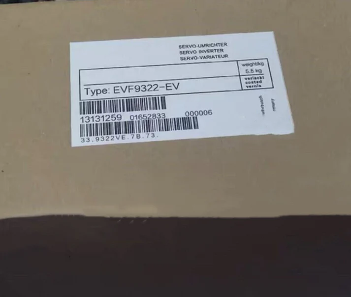 Высокопроизводительный многоосевой сервопривод Lenze EVF9322-EV.