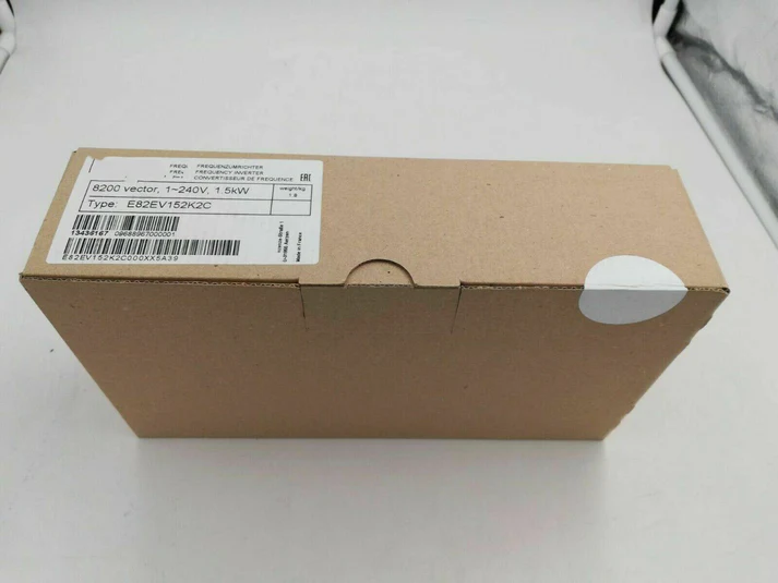 Высокопроизводительный многоосевой сервопривод Lenze E82EV152_2C.