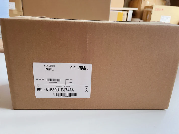 1PC Новый в коробке MPL-A1530U-EJ74AA серводвигатель DHL ускоренной доставки один год гарантии
