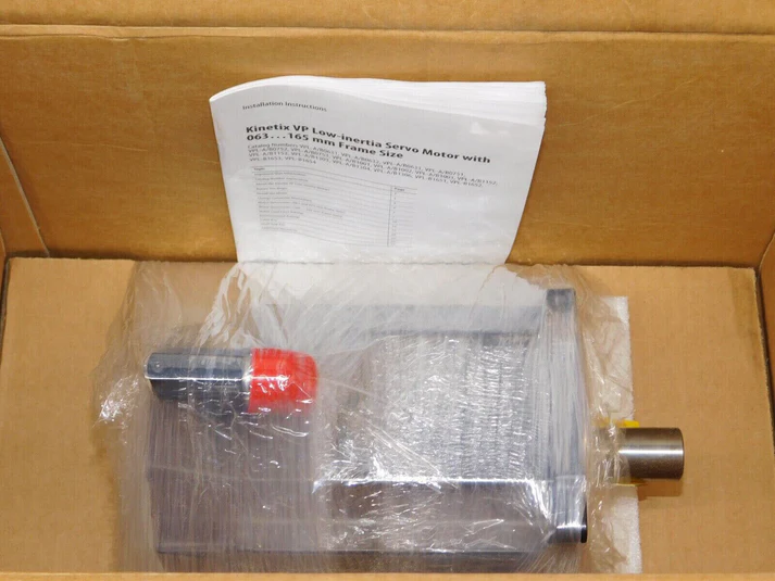 1PC Новый VPL-B1153E-CK12AA SER A Серводвигатель VIA DHL Гарантия один год