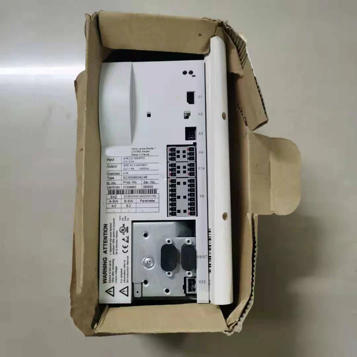 Высокопроизводительный многоосевой сервопривод Lenze ECSEE012C4B.