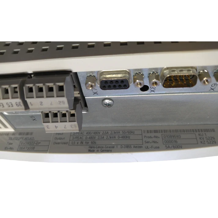 Высокопроизводительный многоосевой сервопривод Lenze EVS9322-EP.