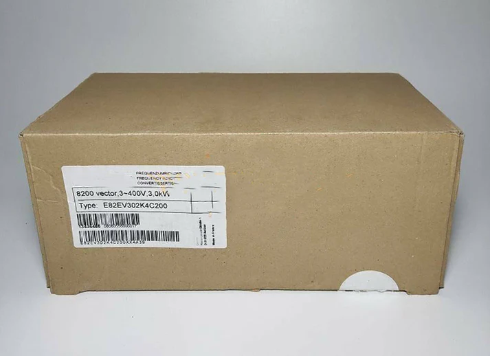 Высокопроизводительный многоосевой сервопривод Lenze E82EV302_4C200.