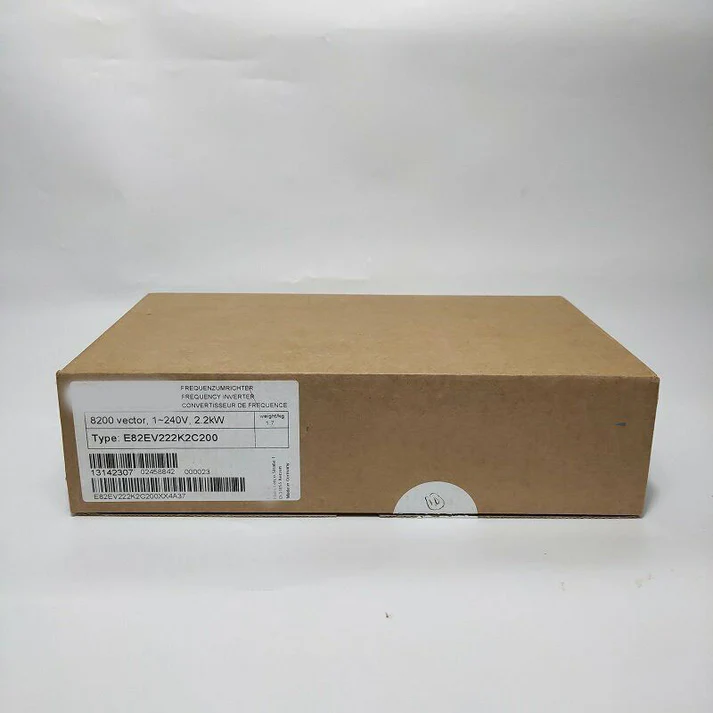 Высокопроизводительный многоосевой сервопривод Lenze E82EV222_2C200.