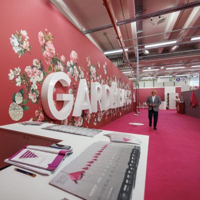 8 000 человек посещают июньскую выставку Expo Riva Schuh и Gardabags