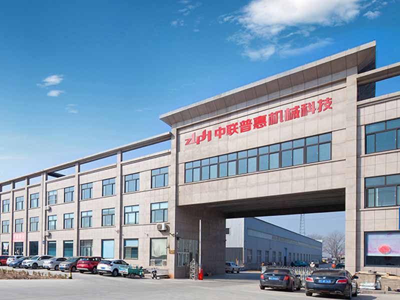 Как новые технологии улучшают штормовки мужские?