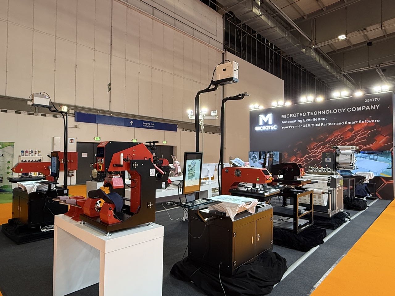 FESPA Берлин 2025: Microtec представляет новейшие автоматические решения для печати – посетите стенд D70!