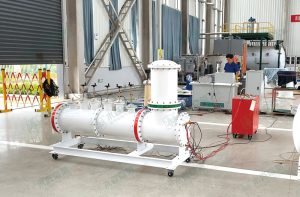 Устройство для моделирования локальных разрядов в газоизолированных выключателях