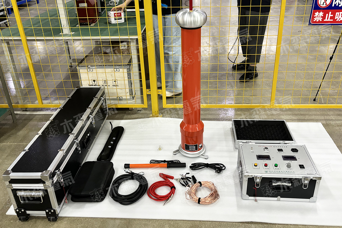 Устройство для испытания постоянным напряжением