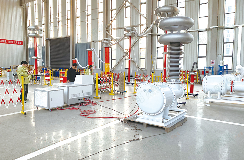 Почему система испытаний переменного тока без частичных разрядов необходима для высоковольтных сетей?