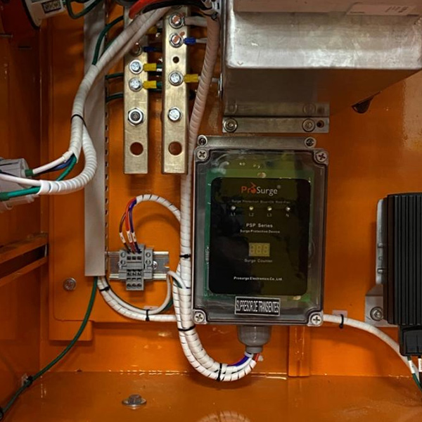 Сетевой фильтр Prosurge UL1449 типа 1 используется в распределительном шкафу Чилийской обсерватории