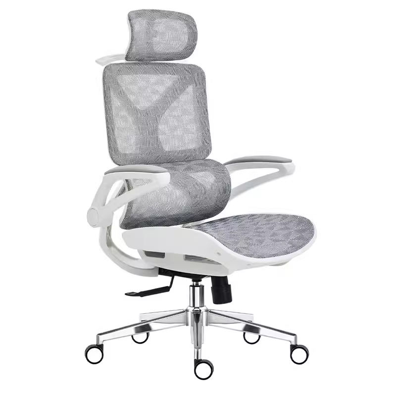 Эргономичные кресла с сетчатой спинкой и алюминиевой базой