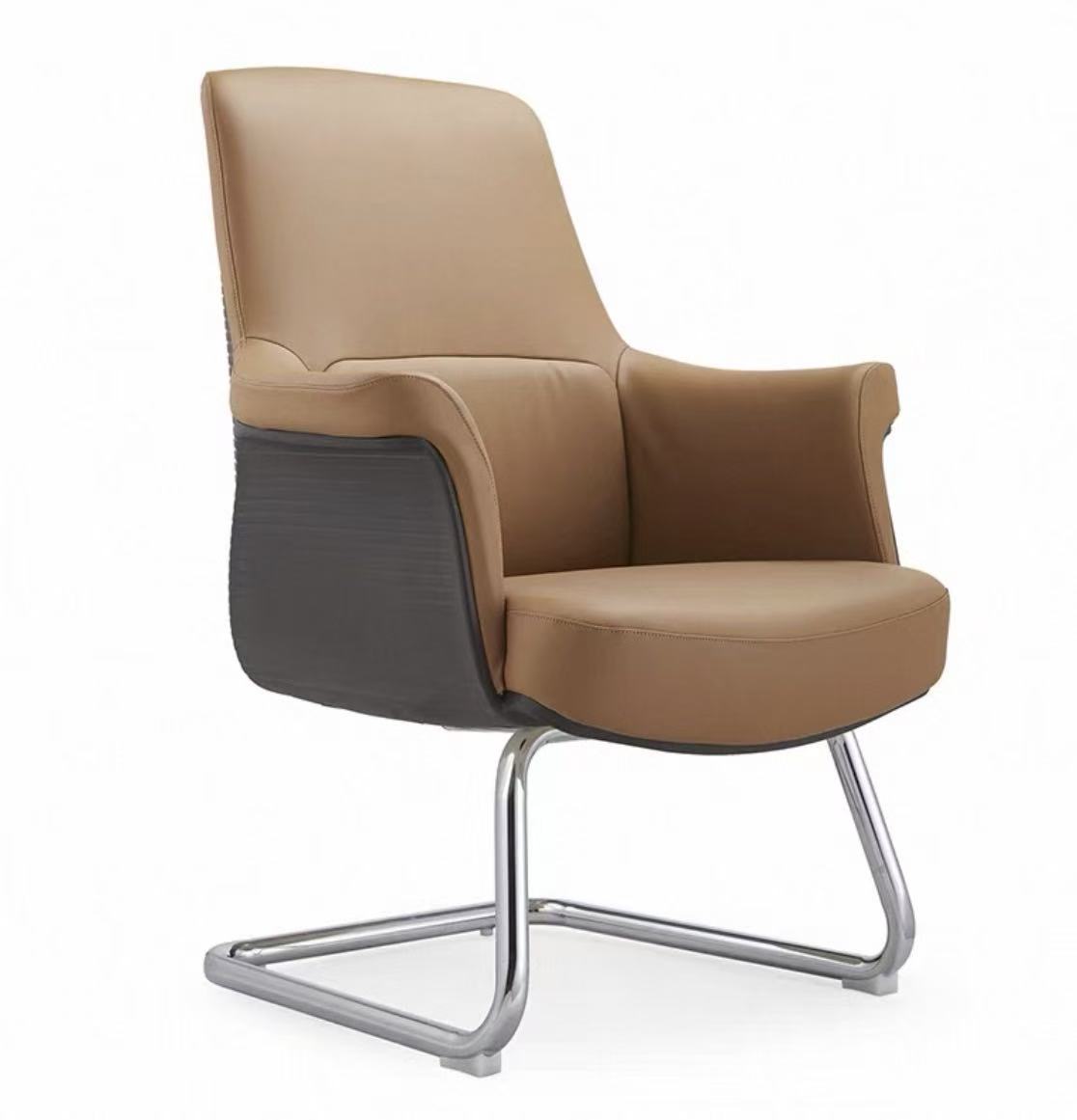 Кожаное офисное кресло — стильное и комфортное решение для современного офиса.