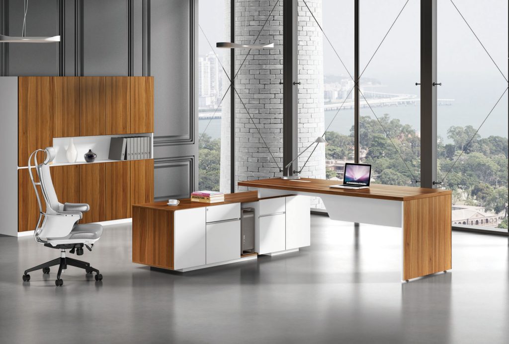 Китай Современный офисный стол и стул с текстурой дерева, минималистичный L-образный рабочий комплект для менеджеров и руководителей.завод Поставщик - ООО компания Гуанчжоу Мэйи Мебель