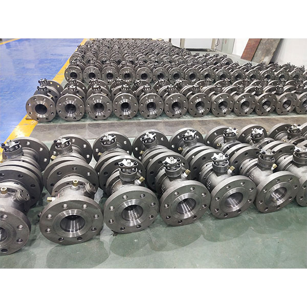 Каковы огнестойкие конструктивные особенности полностью сварного шарового клапана?