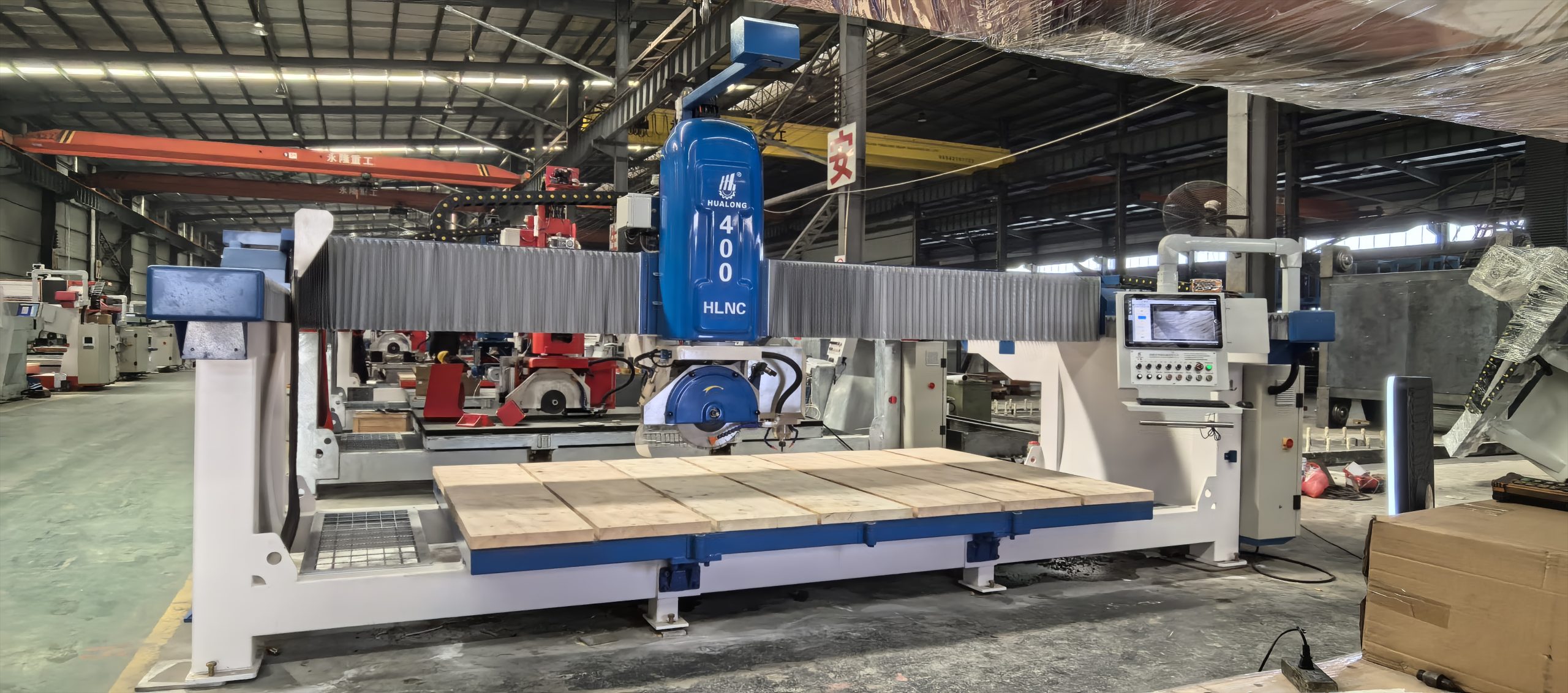 мостовая пила по камню