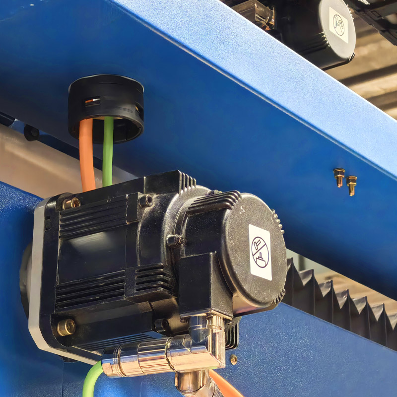 Мостовая пила по камню HLNC-400