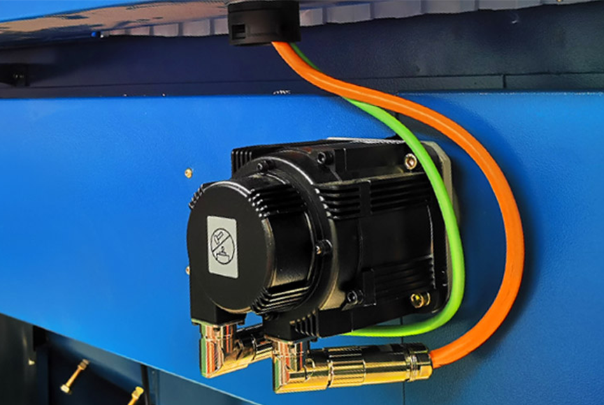 Серводвигатель-ESA