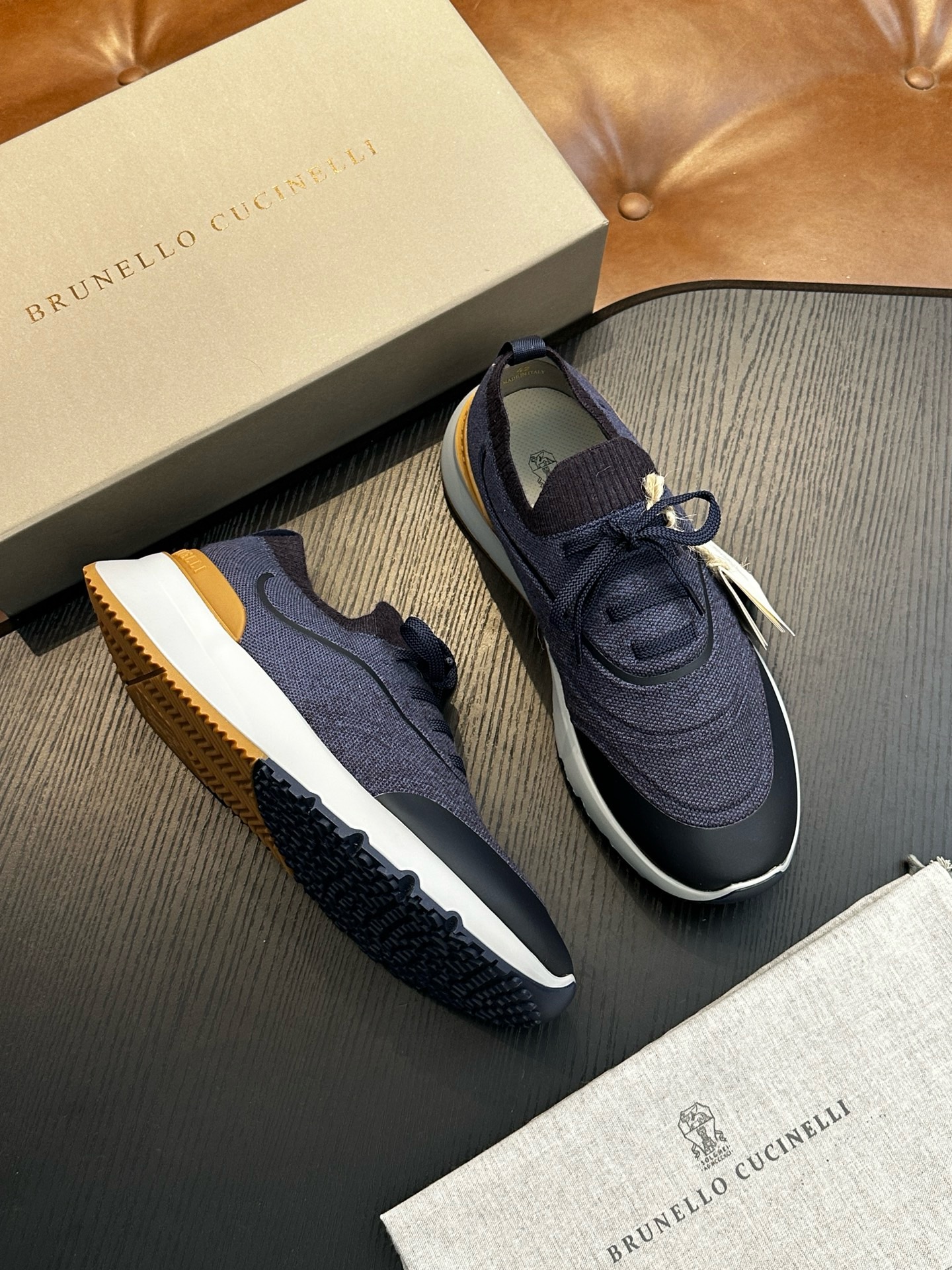 Классические мужские туфли 2026 года