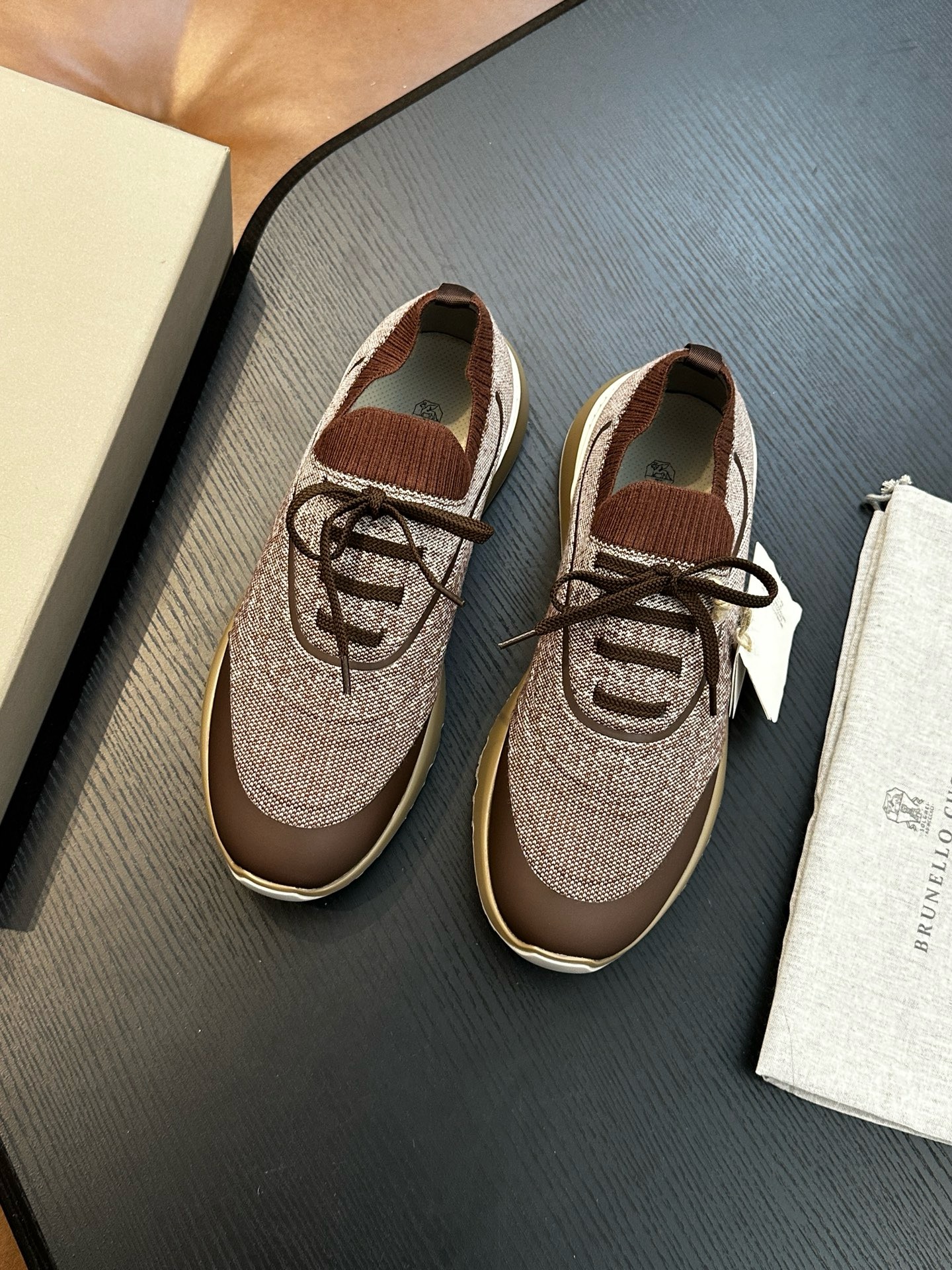 Размер обуви: 38-46,Самые продаваемые мужские туфли в 2026 году