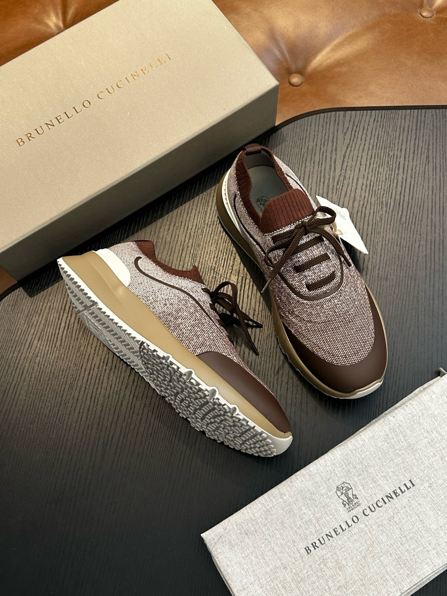 Размер обуви: 38-46,Самые продаваемые мужские туфли в 2026 году