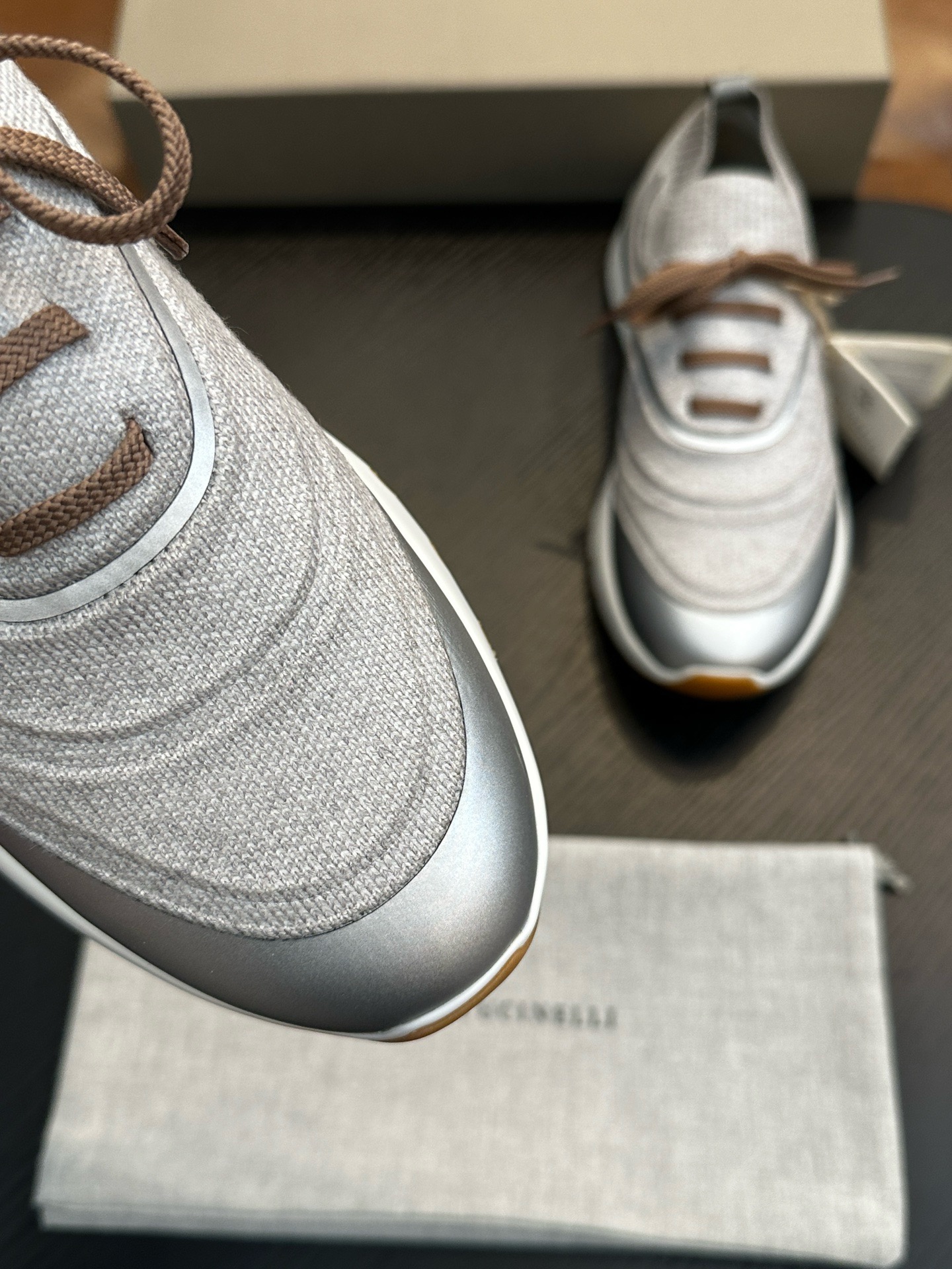 Рекламная коллекция мужской обуви на все сезоны 2026 года