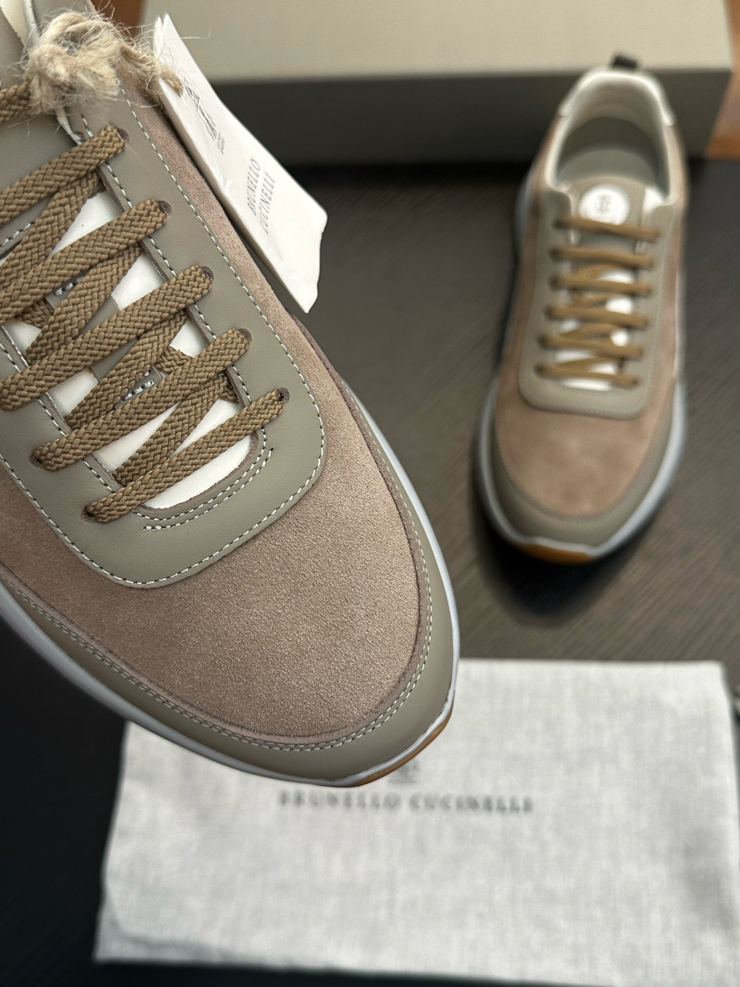 BRUNELLO CUCINELLI пополняет запасы, горячая распродажа обуви