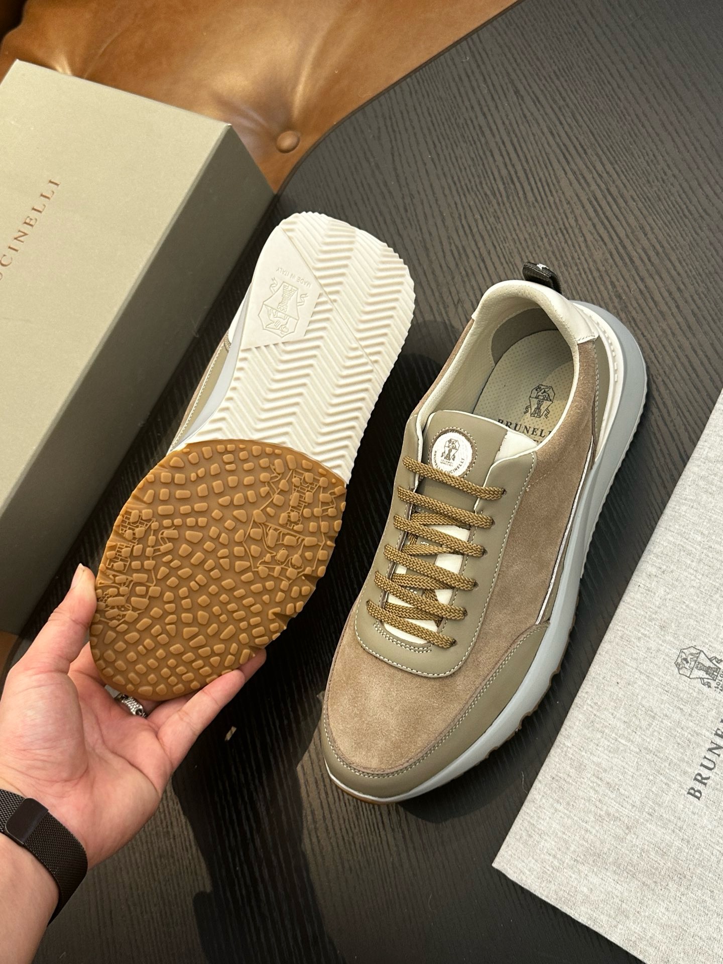 BRUNELLO CUCINELLI пополняет запасы, горячая распродажа обуви