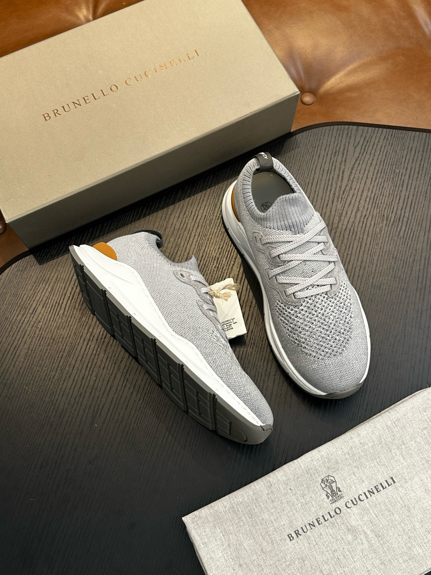 BRUNELLO CUCINELLI КЛАССИЧЕСКИЕ МУЖСКИЕ ОБУВЬ