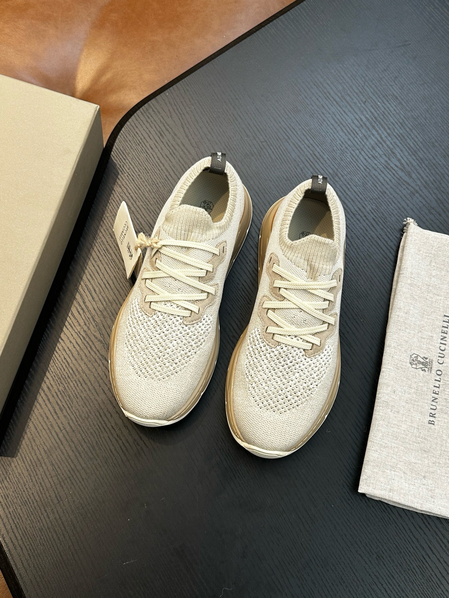 BRUNLLO CUCINELLI，Лидер продаж кроссовок BRUNELLO CUCINELLI