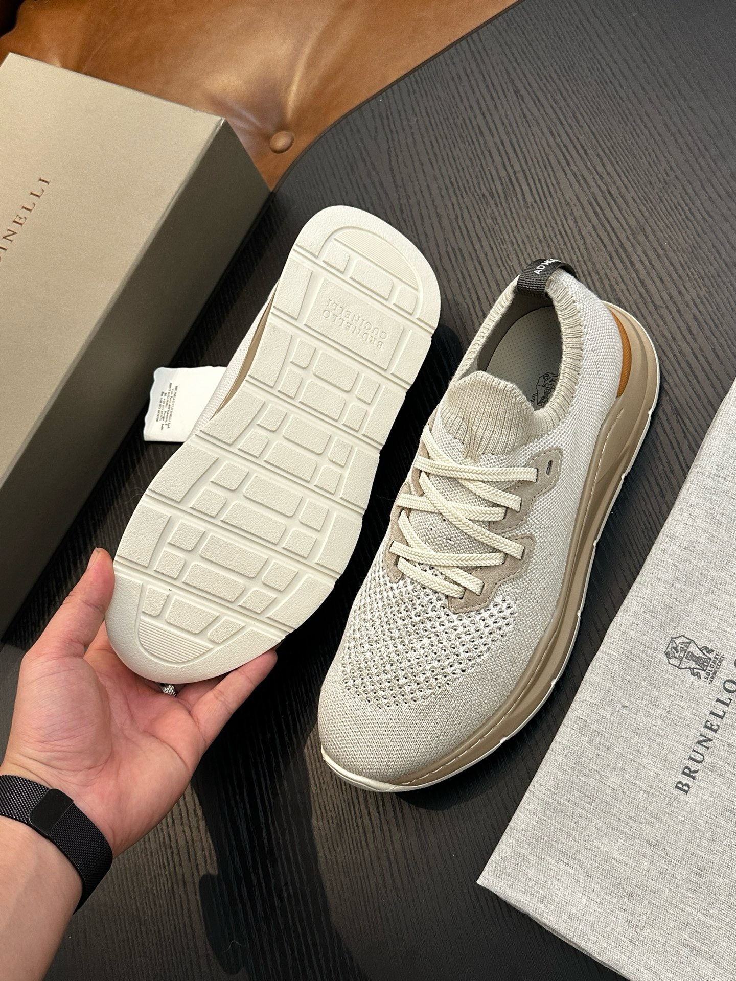 BRUNLLO CUCINELLI，Лидер продаж кроссовок BRUNELLO CUCINELLI