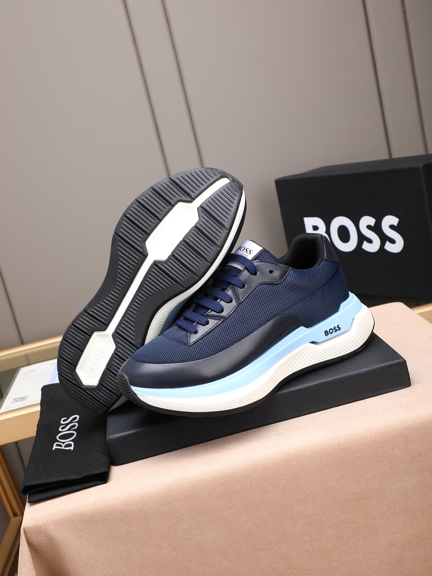 модная обувь босса,Самые продаваемые кроссовки 2026 года