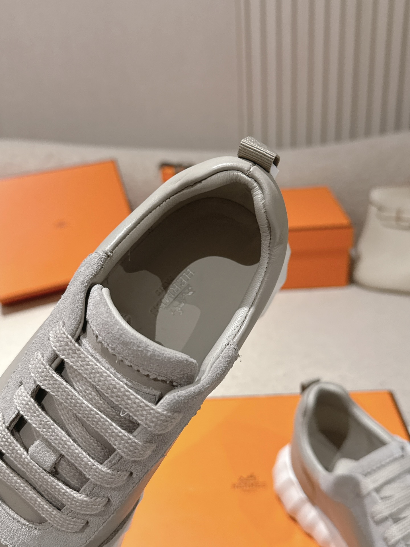 Высококачественная мужская модная обувь Hermès из натуральной кожи (коллекция 2026 года)