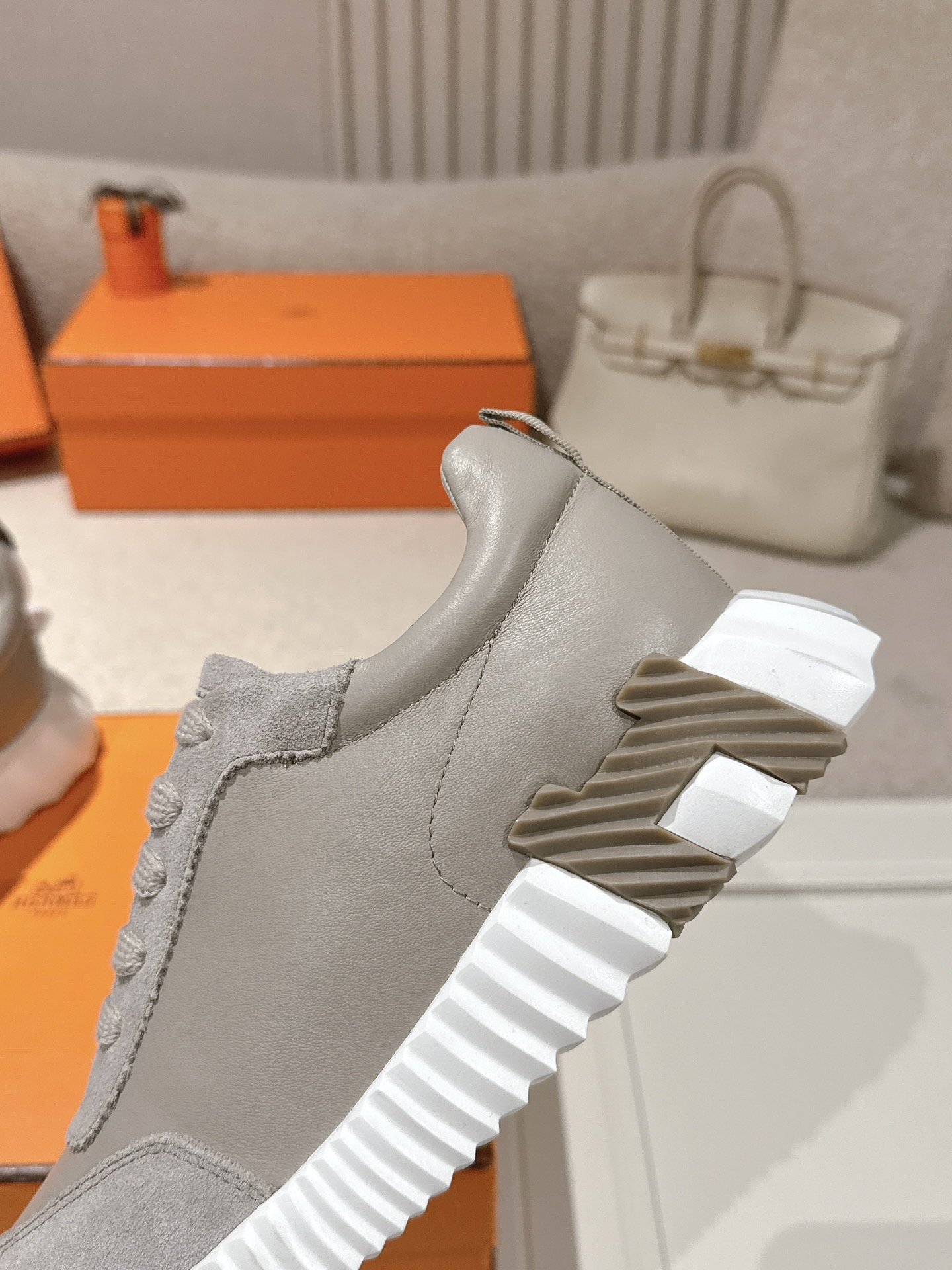 Высококачественная мужская модная обувь Hermès из натуральной кожи (коллекция 2026 года)