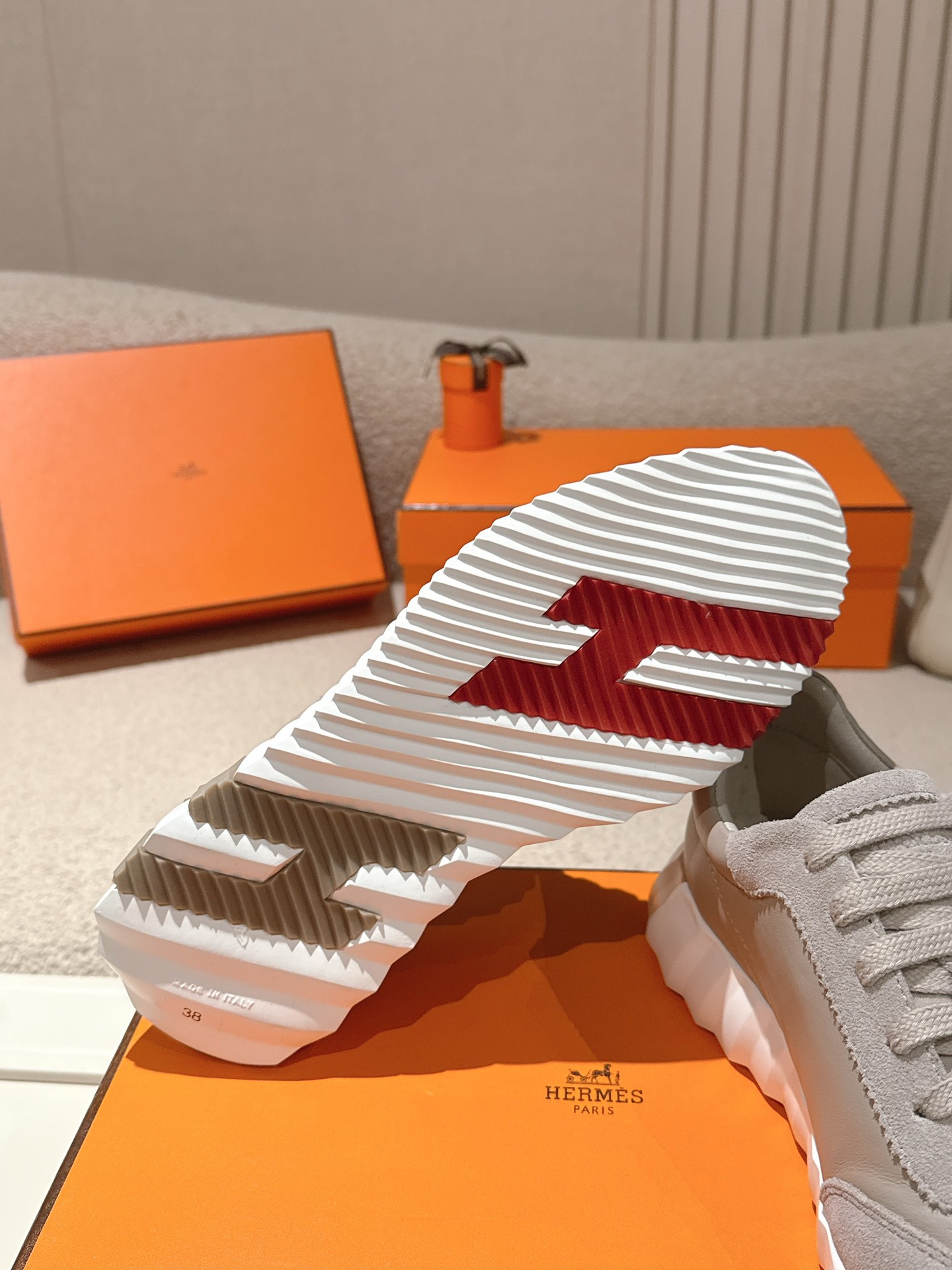 Высококачественная мужская модная обувь Hermès из натуральной кожи (коллекция 2026 года)