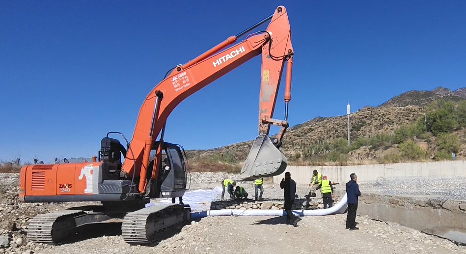 Hitachi512 (2)