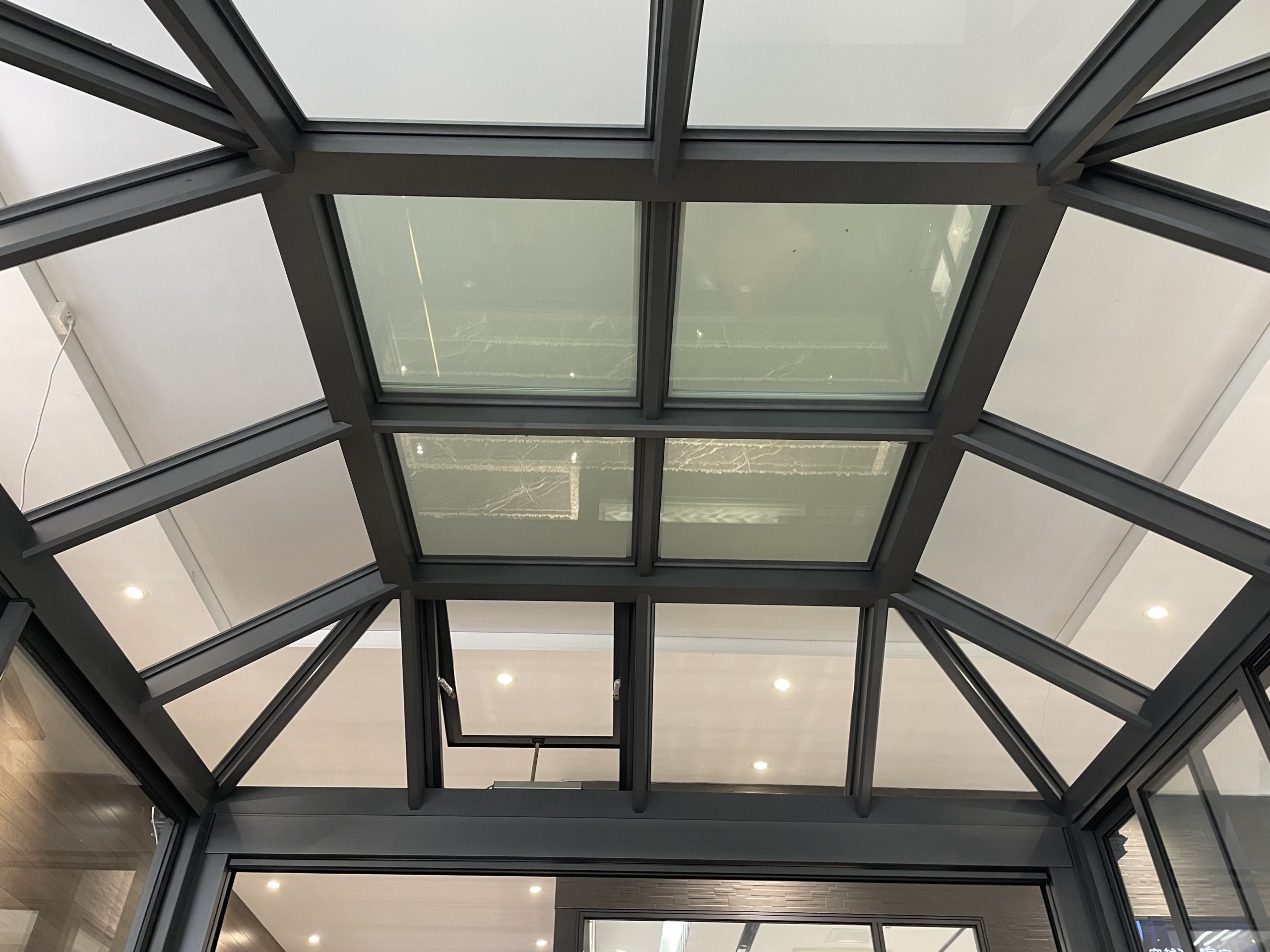 Алюминиевый павильон garden Московский наружный сад Алюминиевый пергола