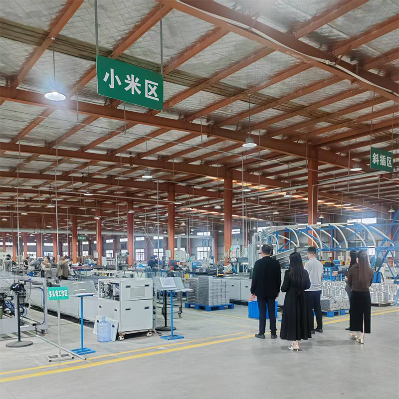 Магистрат уезда Шуян Ван Чэнли посетил компанию ООО Цзянсу Дэсян Теплообменник