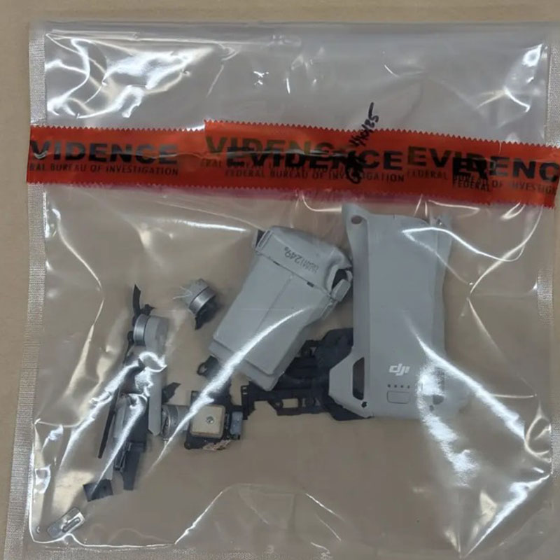 10.12 В США частный дрон столкнулся с пожарным самолетом.