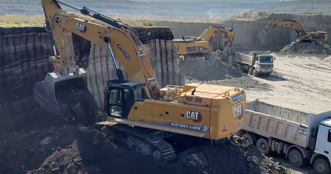CAT395 excavator