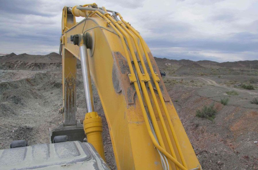 hydraulic excavator